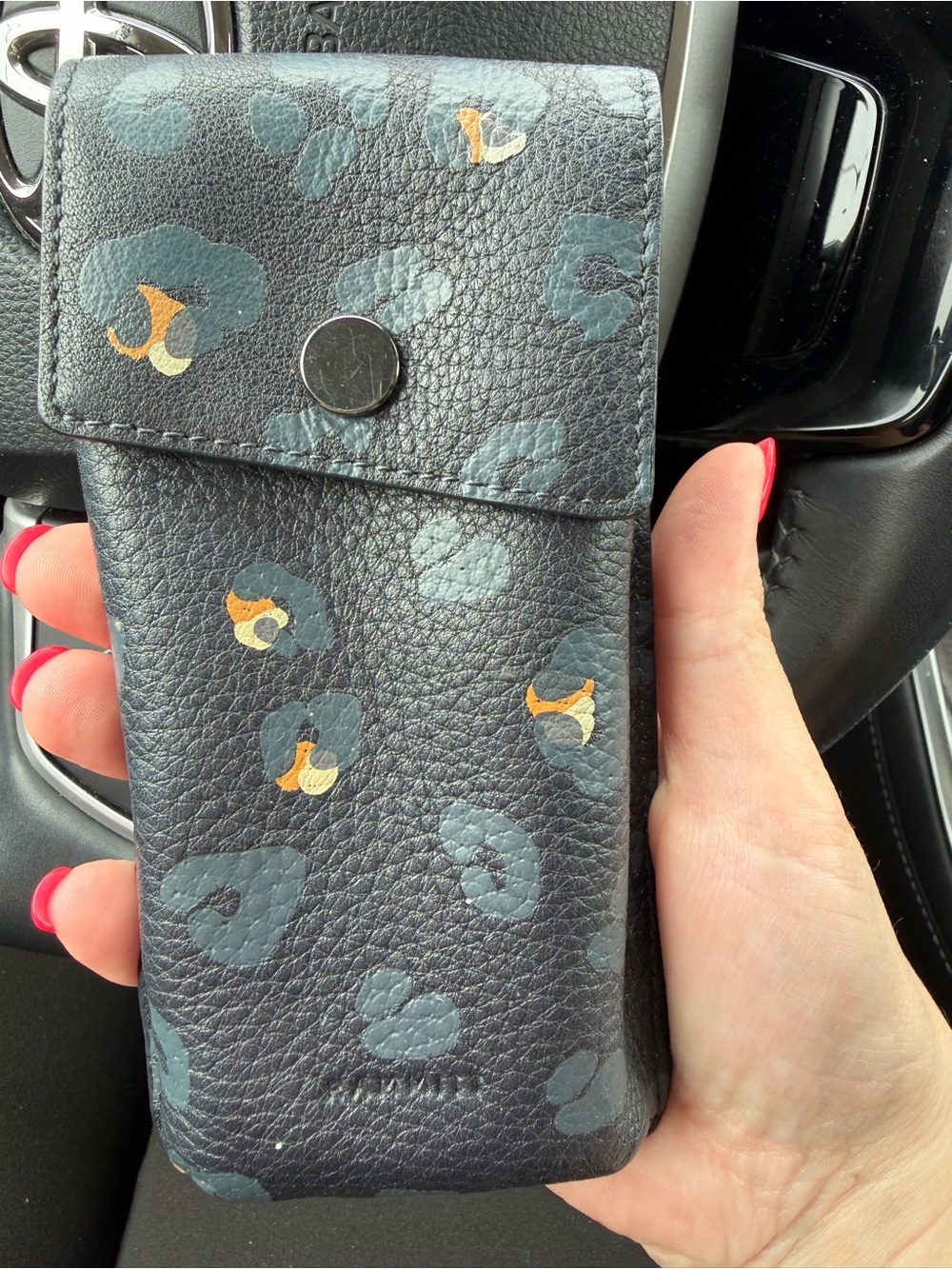 Hammitt navy leopard sunglasses case
